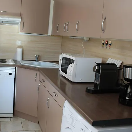 Face Lagune Superbe De Plain Pied Avec Parking - 6baie12 شقة سان سيبريان